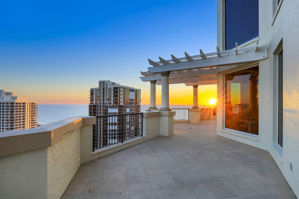 Luxury Penthouse in Naples Cay